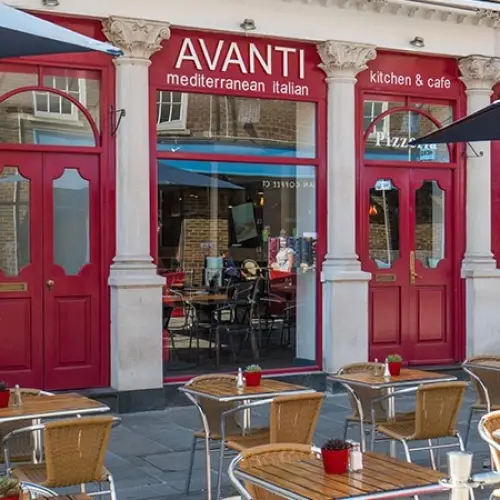 Avanti Bistro Bar Cafe