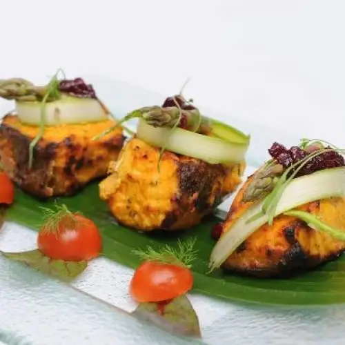 Manjal Indian Restaurant - Loughton